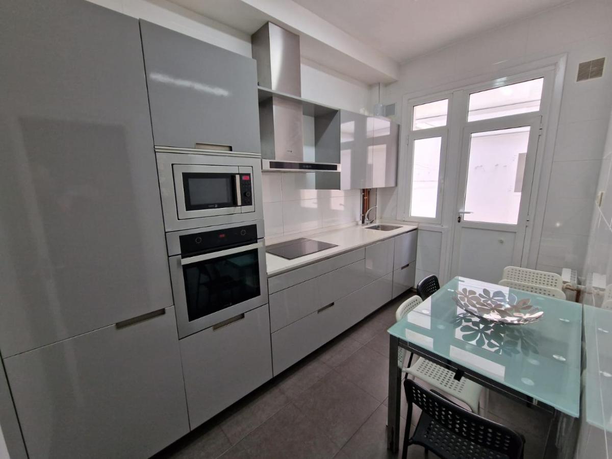 Apartmán Amplio Y Centrico Piso Con Patio. A Coruña Exteriér fotografie